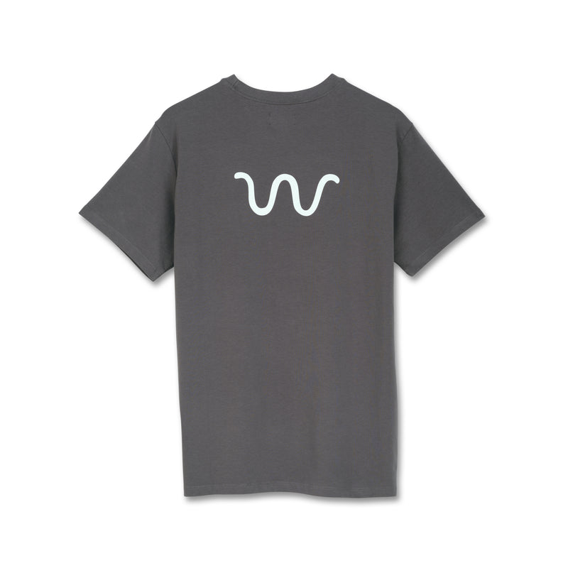 Heritage Running W Graphic Tee | MESQUITE CHARCOAL / Small